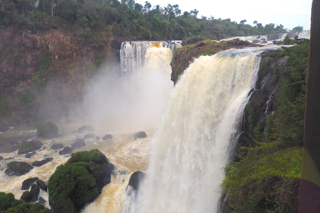 Salto Monday Paraguay