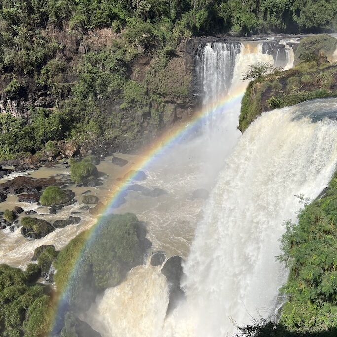 Saltos del Monday